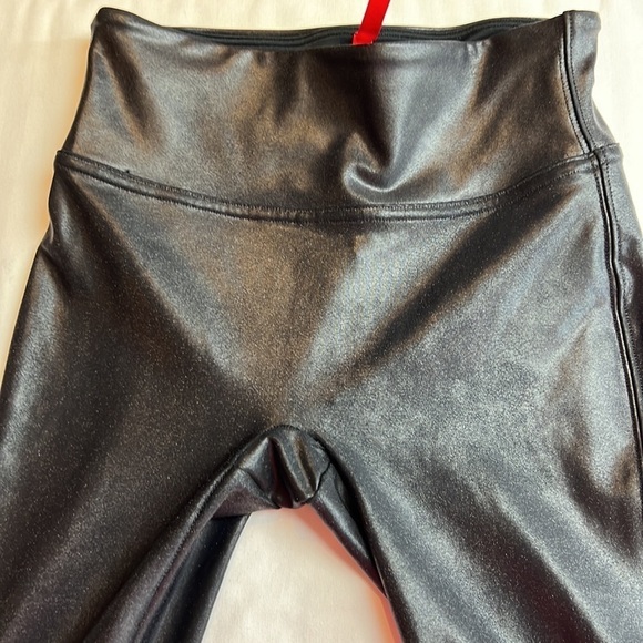 SPANX FAUX LEATHER BLACK LEGGINGS SZ XS - Picture 7 of 7